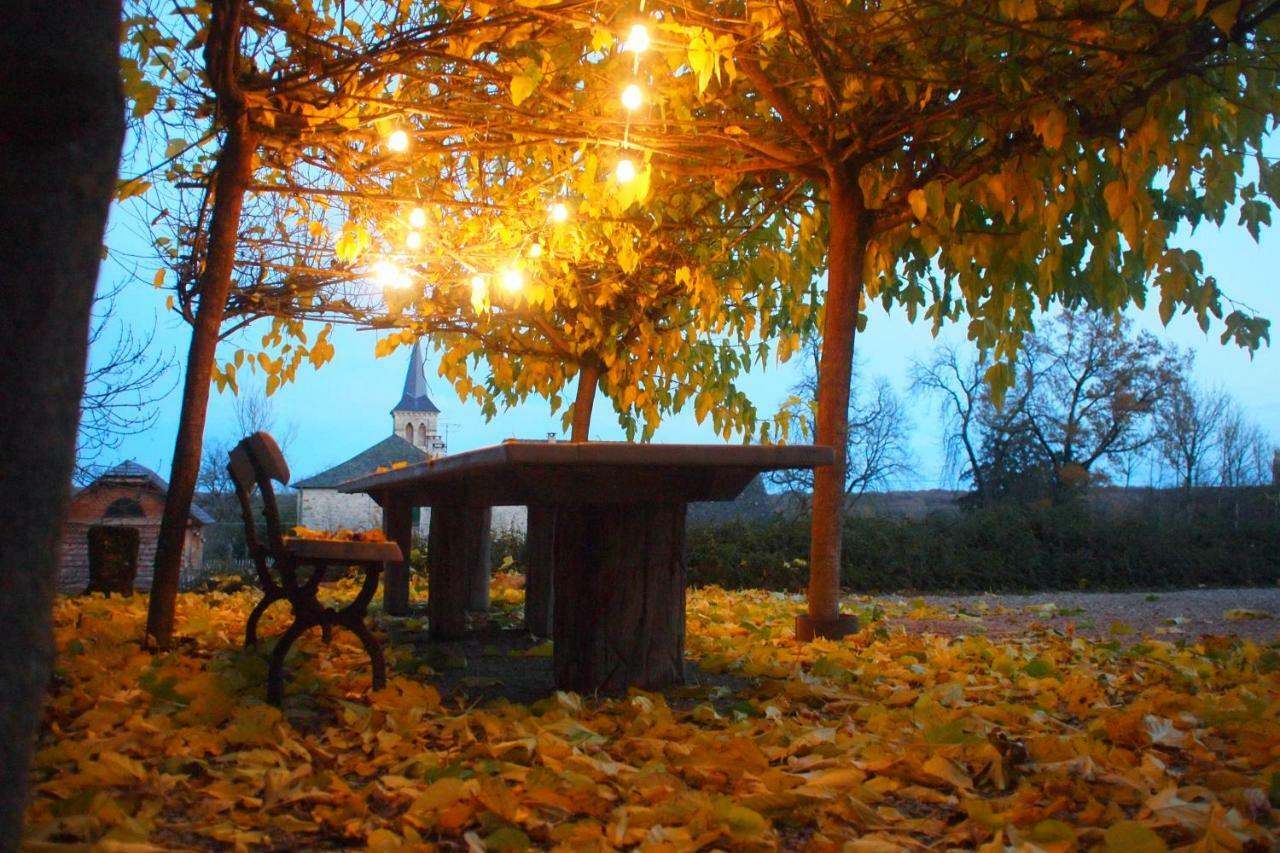 Le Couvent De Neuviale Bed and Breakfast Parisot  Eksteriør billede