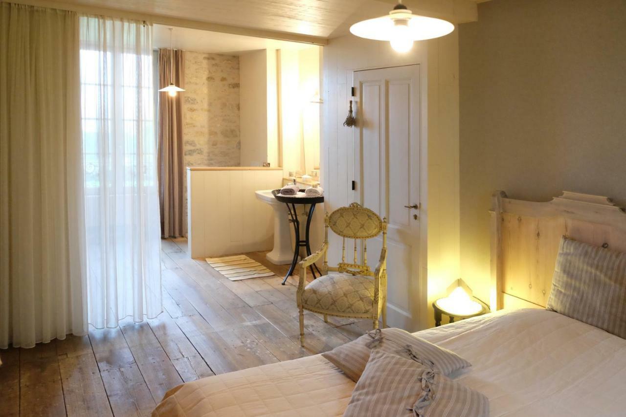 Le Couvent De Neuviale Bed and Breakfast Parisot  Eksteriør billede